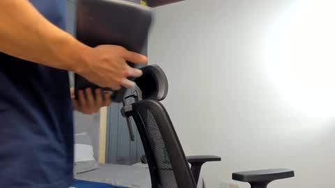 luca_morettii online show from 12, 1, 2026