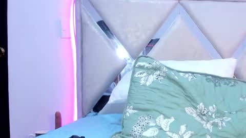 lucas_cruz1 online show from 3, 6, 2026
