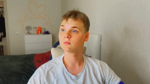 Snapshot of lucas_dany chatting on 15, 5, 2026 Lucas Gill online show from 15, 5, 2026