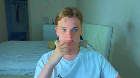 Snapshot of lucas_dany chatting on 17, 7, 2026 Lucas Gill online show from 17, 7, 2026
