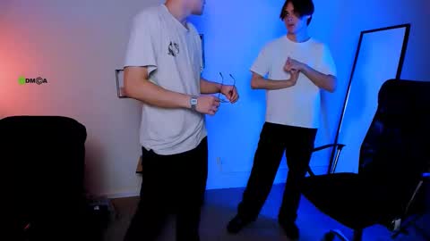 Snapshot of lucas_long_ chatting on 18, 9, 2025 lucas_long_ online show from 18, 9, 2025