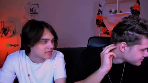 Snapshot of lucas_long_ chatting on 2, 11, 2025 lucas_long_ online show from 2, 11, 2025