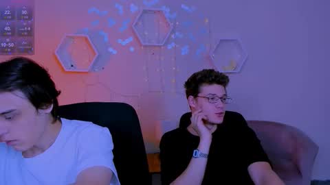 Snapshot of lucas_long_ chatting on 8, 11, 2025 lucas_long_ online show from 8, 11, 2025