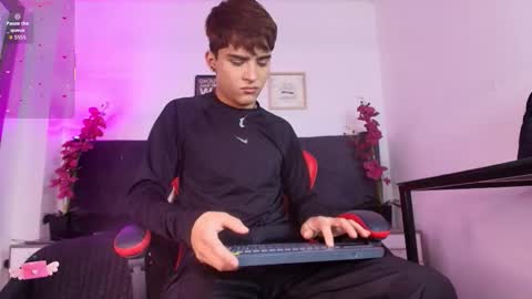 Snapshot of lucas_lovee chatting on 3, 3, 2026 Lucas lovee online show from 3, 3, 2026