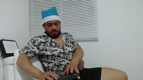 Lucas Montesori online show from 1, 1, 2025