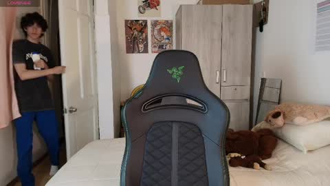 lucas_xo online show from 2, 4, 2026