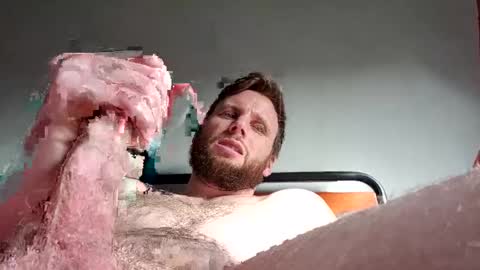 lucasb_87 online show from 17, 2, 2025