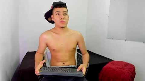 LUCAS TORREZ online show from 16, 4, 2026