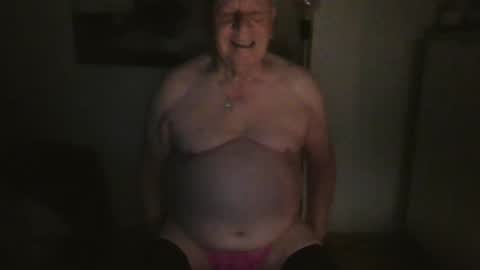 Snapshot of lucbottom031249 chatting on 31, 5, 2026 lucbottom031249 online show from 31, 5, 2026