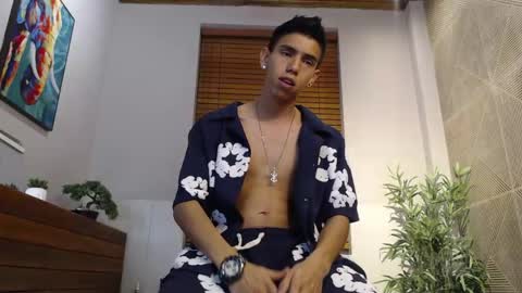 Snapshot of lucca_moreti chatting on 12, 5, 2026 Lucca Moreti online show from 12, 5, 2026