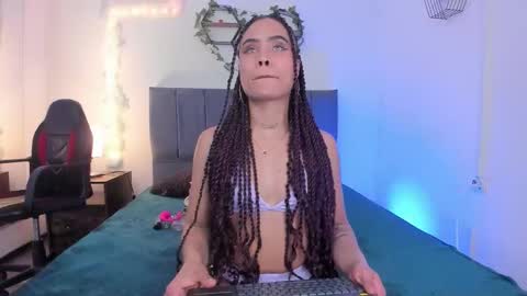 Snapshot of lucerop_ chatting on 25, 2, 2026 Lucero online show from 25, 2, 2026