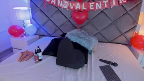 lucia_fastcollins online show from 10, 2, 2026