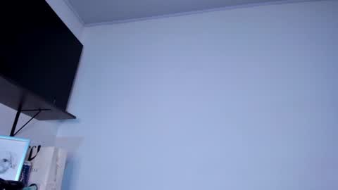 Snapshot of lucia_fuster chatting on 19, 1, 2025 Lucia online show from 19, 1, 2025