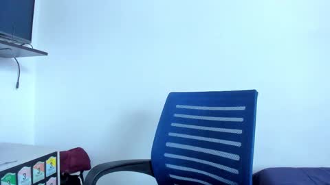 Snapshot of lucia_fuster chatting on 18, 10, 2025 Lucia online show from 18, 10, 2025