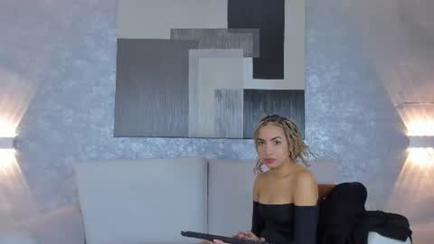 Snapshot of lucia_janne chatting on 30, 6, 2026 Lucla online show from 30, 6, 2026