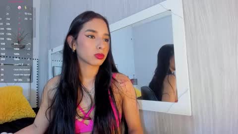 Snapshot of lucia_oregon chatting on 13, 1, 2026 L U C I A online show from 13, 1, 2026