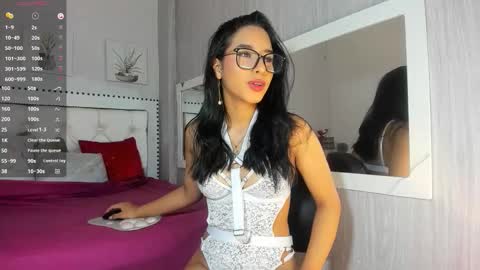 Snapshot of lucia_oregon chatting on 17, 2, 2026 L U C I A online show from 17, 2, 2026