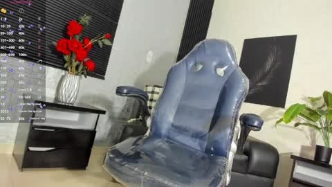 L U C I A online show from 12, 4, 2026