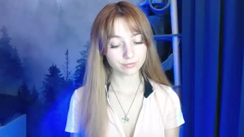 Snapshot of luciacam20 chatting on 7, 1, 2025 Lucy online show from 7, 1, 2025
