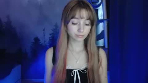 Snapshot of luciacam20 chatting on 10, 1, 2025 Lucy online show from 10, 1, 2025