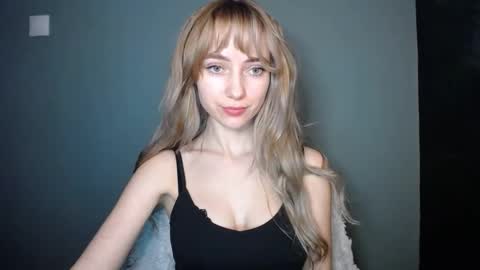 Snapshot of luciacam20 chatting on 3, 2, 2026 Lucy online show from 3, 2, 2026