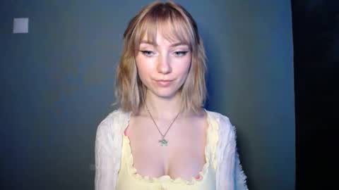 Snapshot of luciacam20 chatting on 24, 2, 2026 Lucy online show from 24, 2, 2026