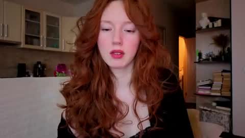 Snapshot of luciacoy chatting on 26, 6, 2026 Lucia online show from 26, 6, 2026
