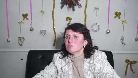 Snapshot of luciami chatting on 25, 12, 2024 LuciaMi online show from 25, 12, 2024