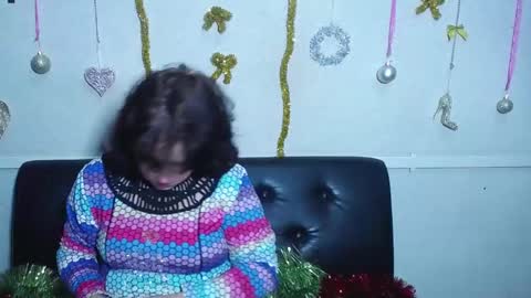 Snapshot of luciami chatting on 29, 12, 2024 LuciaMi online show from 29, 12, 2024