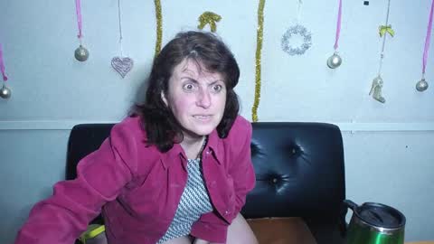 Snapshot of luciami chatting on 11, 1, 2025 LuciaMi online show from 11, 1, 2025