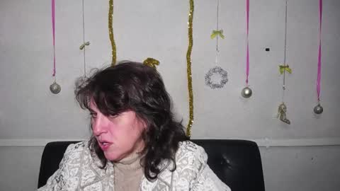 Snapshot of luciami chatting on 14, 1, 2025 LuciaMi online show from 14, 1, 2025