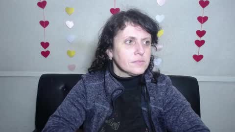 Snapshot of luciami chatting on 5, 2, 2025 LuciaMi online show from 5, 2, 2025