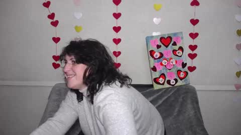Snapshot of luciami chatting on 13, 2, 2025 LuciaMi online show from 13, 2, 2025