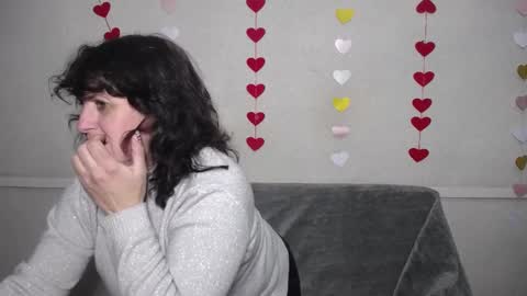 Snapshot of luciami chatting on 14, 2, 2025 LuciaMi online show from 14, 2, 2025