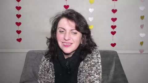 Snapshot of luciami chatting on 22, 2, 2025 LuciaMi online show from 22, 2, 2025