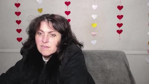 Snapshot of luciami chatting on 28, 2, 2025 LuciaMi online show from 28, 2, 2025