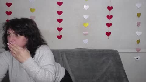 Snapshot of luciami chatting on 28, 2, 2025 LuciaMi online show from 28, 2, 2025