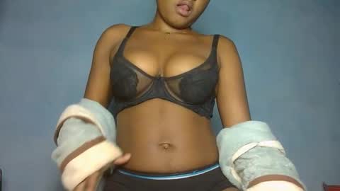 luciana012 online show from 16, 10, 2025