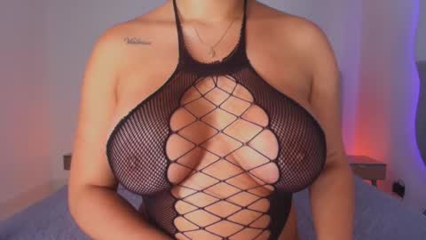 instagram luciana417  online show from 23, 12, 2025