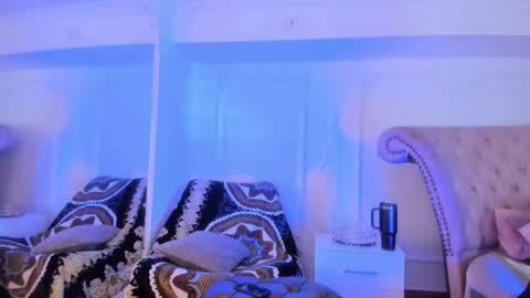 Luciana online show from 8, 11, 2025