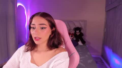 Snapshot of lucianacarter chatting on 5, 5, 2026 online show from 5, 5, 2026
