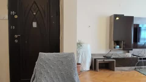 Mysterious Girl online show from 31, 1, 2025