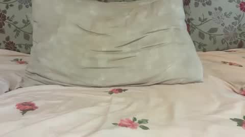 Mysterious Girl online show from 19, 2, 2026