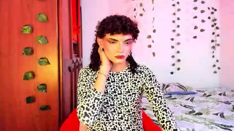 Snapshot of lucianromeo17 chatting on 8, 10, 2025 Lucy or Lucian 3 Come to my social Links3   online show from 8, 10, 2025