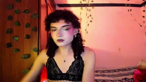 Snapshot of lucianromeo17 chatting on 17, 12, 2025 Lucy or Lucian 3 Come to my social Links3 online show from 17, 12, 2025