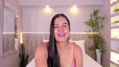 lucie online show from 23, 4, 2026