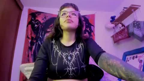 Snapshot of luciferrx666 chatting on 25, 6, 2026 camila online show from 25, 6, 2026