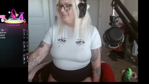 lucigooseygonewild online show from 17, 10, 2025