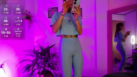 Snapshot of luciiana_lol chatting on 20, 12, 2024 luciiana online show from 20, 12, 2024