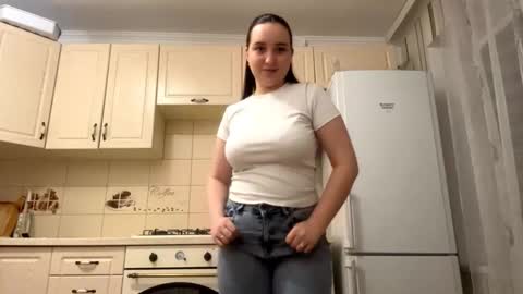 Snapshot of lucindapano chatting on 21, 11, 2025 Sofia online show from 21, 11, 2025